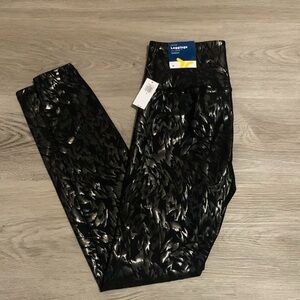 Old Navy Black Leggings with Sleek Fit